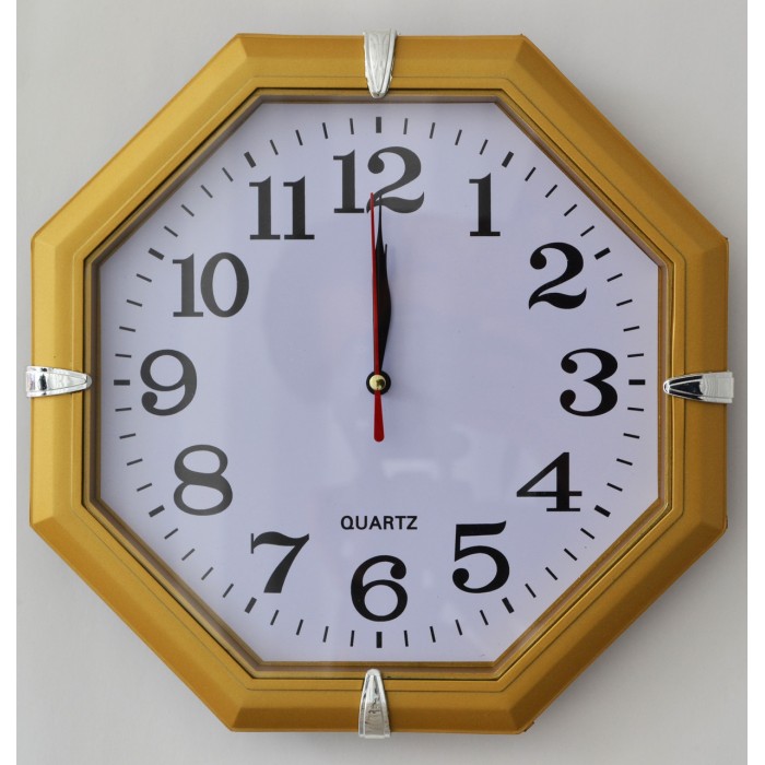 Часы настенные 770