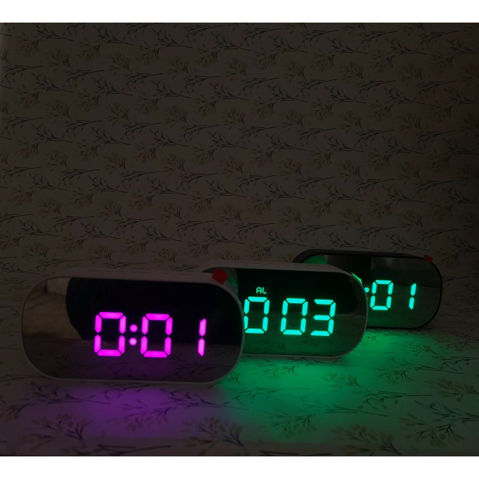 Часы электронные  13х6см 669